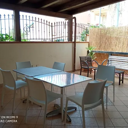 Plemonsicily'S Home Bed & Breakfast 3*