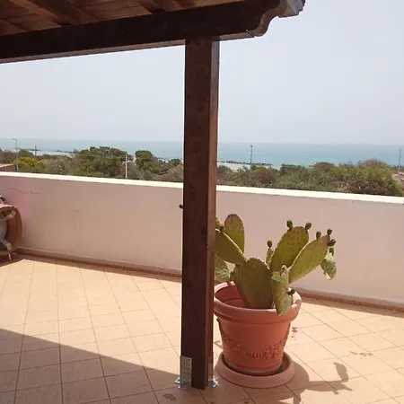 Plemonsicily'S Home 3* San Leone