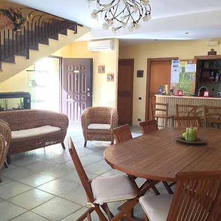 Plemonsicily'S Home Bed & Breakfast San Leone