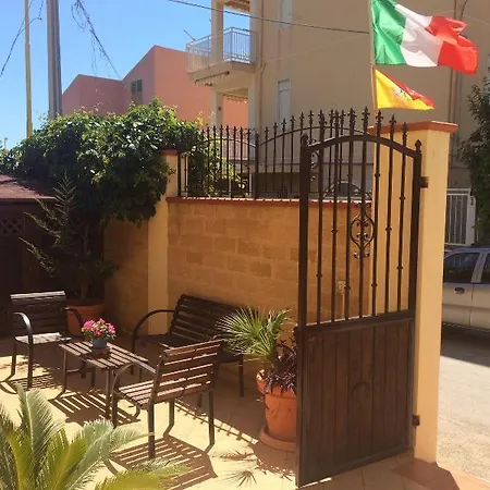 Plemonsicily'S Home San Leone
