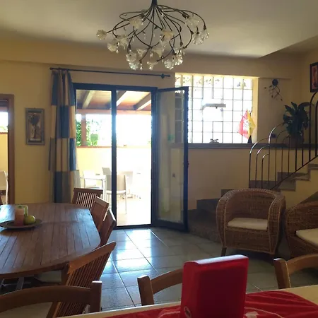 Plemonsicily'S Home Bed & Breakfast